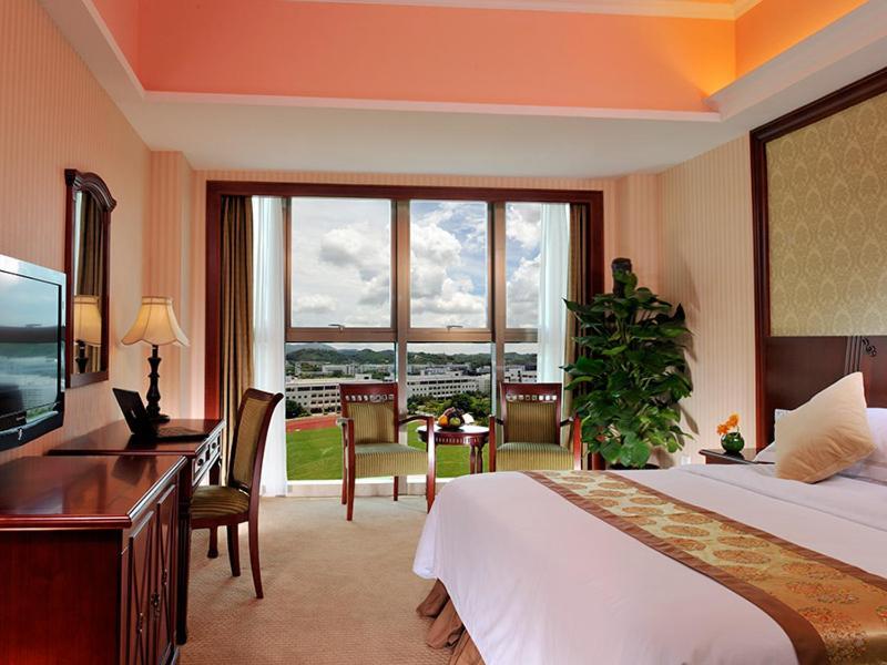 Vienna Hotel - Shenzhen Higher Education Mega Center Bagian luar foto