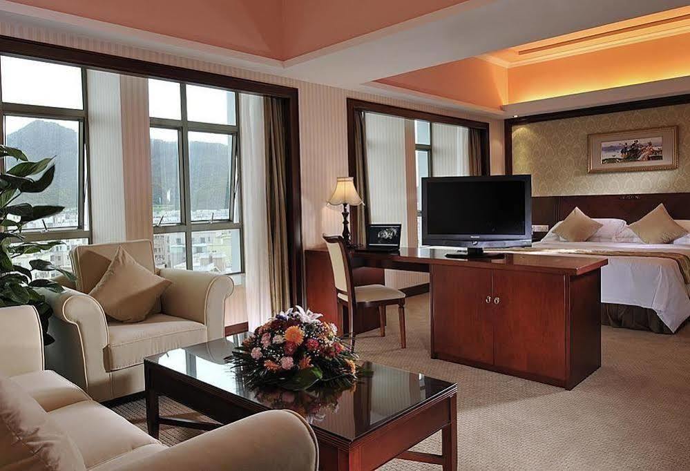 Vienna Hotel - Shenzhen Higher Education Mega Center Bagian luar foto